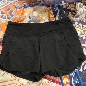 Lulu lemon black shorts size 4